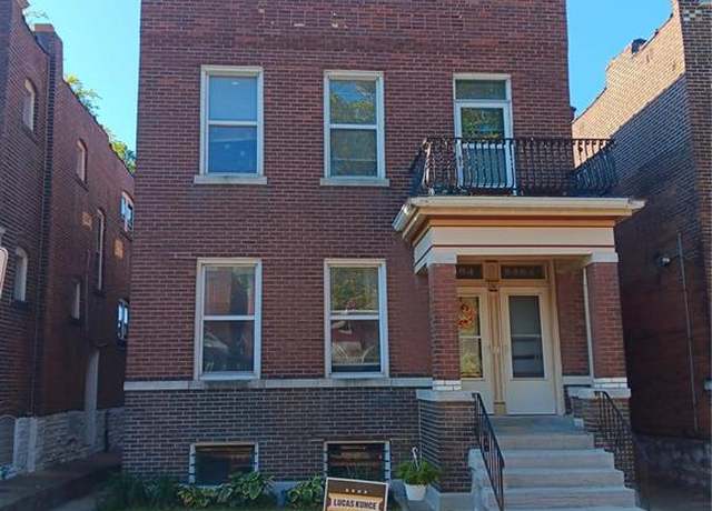 Property at 3464 Montana St #2, St Louis, MO 63118, 4 beds, 2 baths