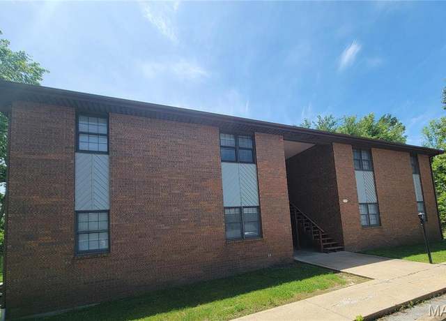 Property at 115 Holly Dr, St Robert, MO 65584, 8 beds, 8 baths