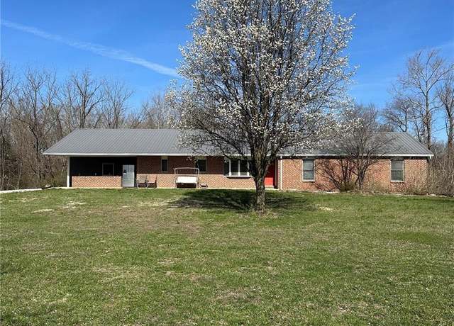 Property at 42 Prince, Moscow Mills, MO 63362, 3 beds, 2.5 baths