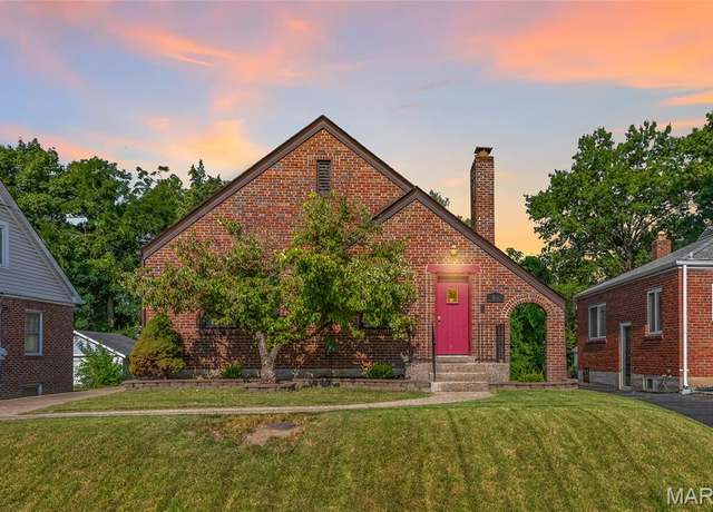 Property at 51 S Laclede Station Rd, Webster Groves, MO 63119, 3 beds, 1 bath