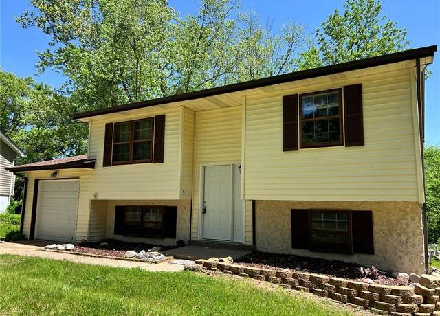 Property at 11632 Mimeaux Dr, St Louis, MO 63138, 3 beds, 1.5 baths