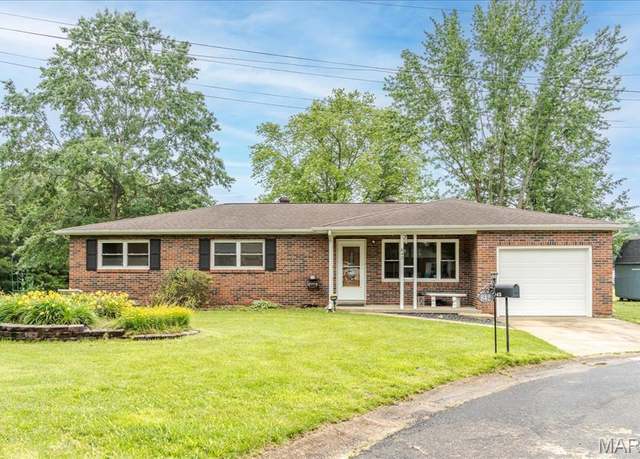 Property at 842 Louisiana St, Sullivan, MO 63080, 3 beds, 2 baths
