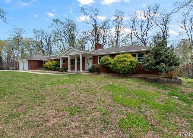 Property at 1615 Cherokee St, Jackson, MO 63755, 3 beds, 3.5 baths