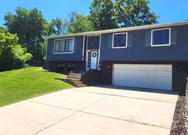 Property at 650 Thomas St, Edwardsville, IL 62025, 3 beds, 1.5 baths