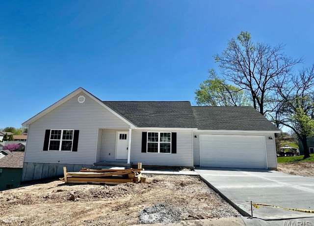 Property at 200 N 5th St, Marthasville, MO 63357, 3 beds, 2 baths