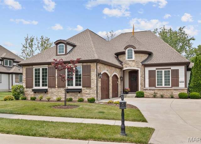 Property at 12705 Creekside View Dr, Creve Coeur, MO 63141, 3 beds, 3.5 baths