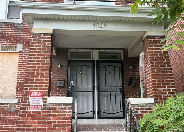 Property at 4035 S Grand Blvd, St Louis, MO 63118, 4 beds, 2 baths
