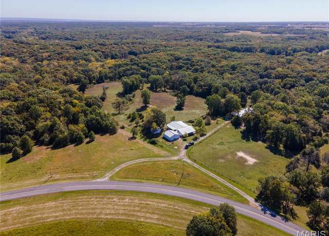 Property at 27232 Z Hwy, Unincorporated, MO 63435, 5 beds, 2.5 baths