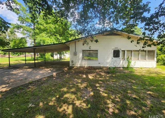 Property at 490 1st St, Qulin, MO 63961, 2 beds, 1 bath