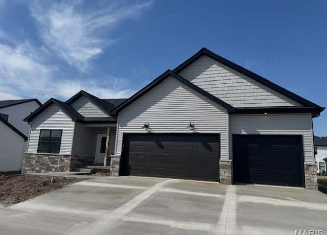 Property at 3160 Ashley Dr, Glen Carbon, IL 62034, 4 beds, 3.5 baths