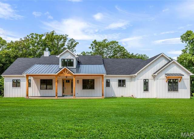 Property at 30 Sandy Creek Dr, Unincorporated, MO 63389, 4 beds, 5.5 baths