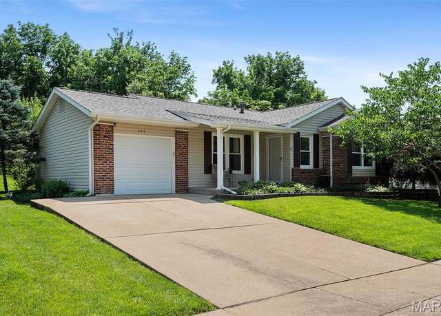 Property at 288 Brightfield Dr, Ballwin, MO 63021, 3 beds, 2 baths