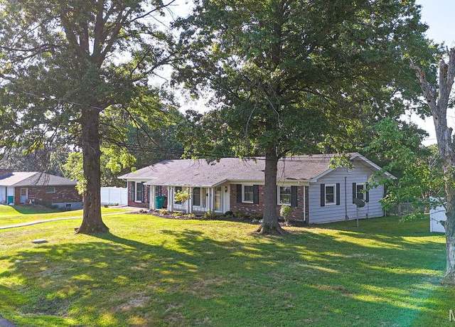 Property at 414 Hillcrest Dr, Sullivan, MO 63080, 3 beds, 2 baths