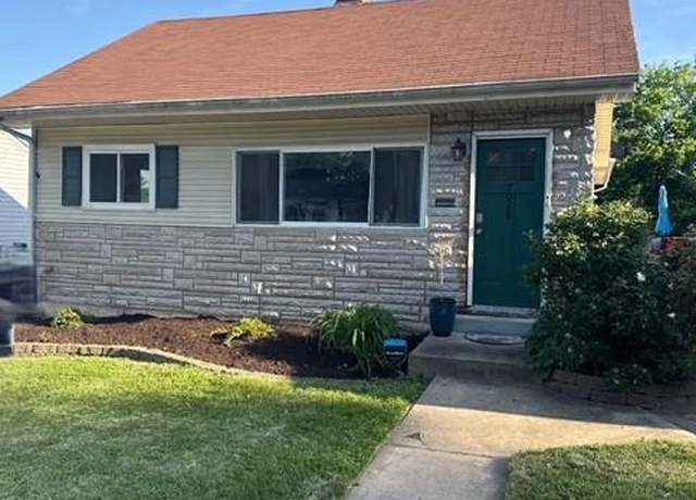 Property at 7026 Winona Ave, St Louis, MO 63109, 2 beds, 1 bath