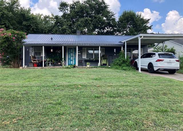 Property at 509 Blanche St, Jackson, MO 63755, 3 beds, 2 baths
