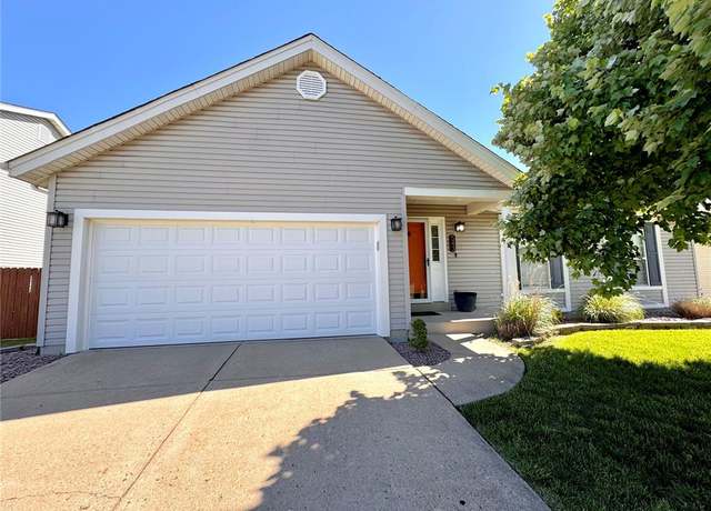 Property at 543 Chapel Cross Dr, Florissant, MO 63031, 3 beds, 3 baths