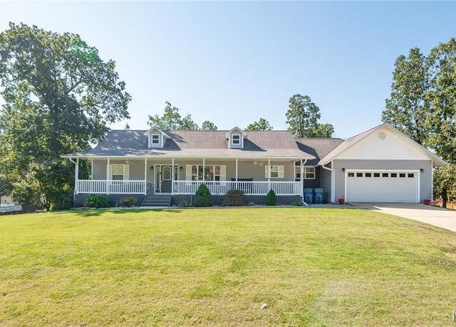Property at 382 Christina Ln, Poplar Bluff, MO 63901, 5 beds, 3 baths