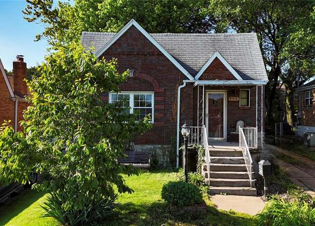 Property at 472 Kingston Dr, St Louis, MO 63125, 2 beds, 1.5 baths