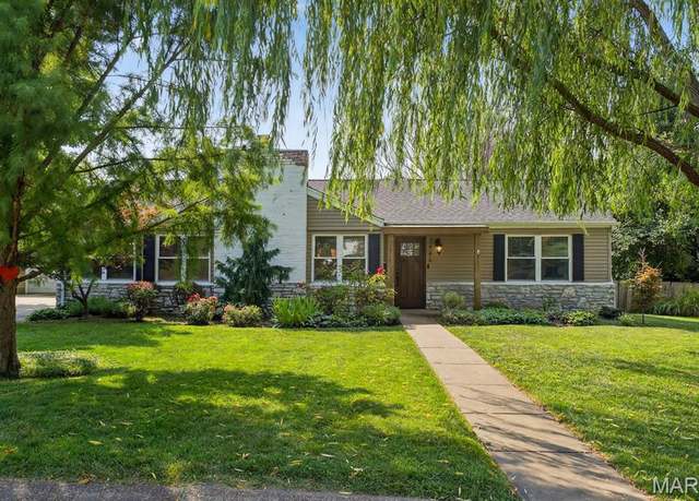 Property at 1444 Ronald Dr, St Louis, MO 63119, 3 beds, 2.5 baths