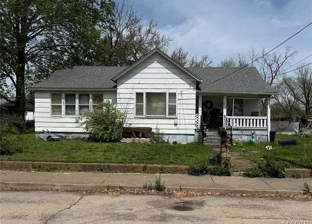 Property at 108 Hampton Ave, Park Hills, MO 63601, 2 beds, 1 bath