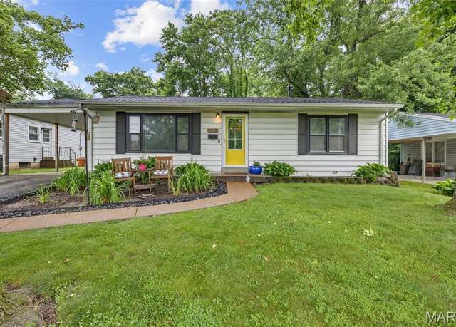 Property at 169 W Kirkham Ave, Webster Groves, MO 63119, 3 beds, 1 bath