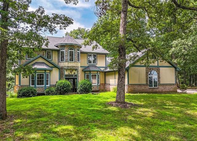 Property at 6645 Saint Johns Ln, House Springs, MO 63051, 4 beds, 3.5 baths