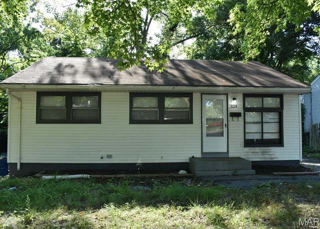 Property at 324 Cameron Rd, St Louis, MO 63137, 3 beds, 1 bath