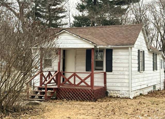 Property at 808 S 8th St, Vandalia, IL 62471, 1 bed, 1 bath