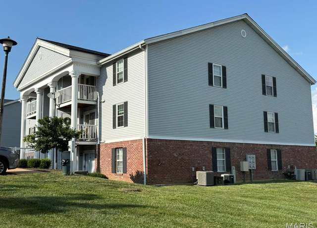 Property at 1255 Creve Coeur Crossing Ln Unit K, Creve Coeur, MO 63017, 2 beds, 1 bath