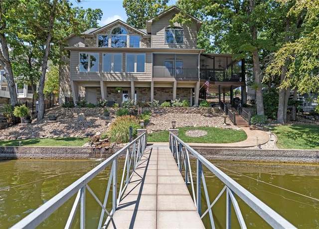 Property at 446 Sioux Rd, Lake Ozark, MO 65049, 4 beds, 4.5 baths