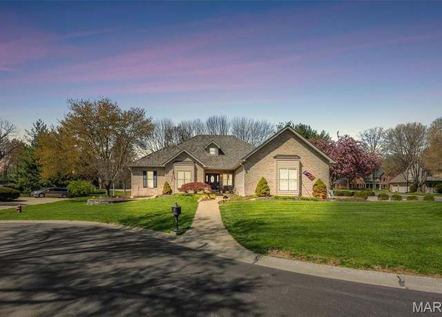 Property at 8 Bronte Ct, Glen Carbon, IL 62034, 4 beds, 3 baths