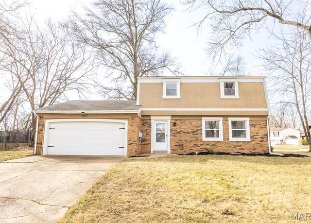 Property at 401 Matthew Dr, O'fallon, IL 62269, 4 beds, 2.5 baths