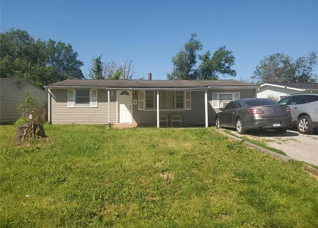 Property at 240 St. John Dr, Cahokia, IL 62206, 4 beds, 2 baths