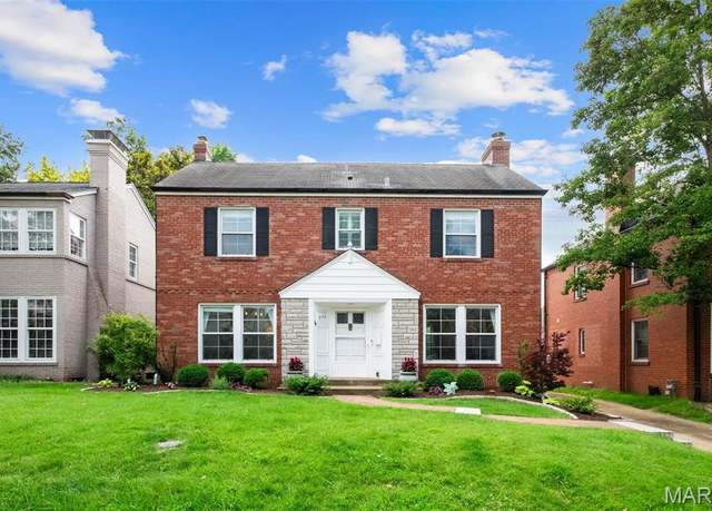 Property at 8140 Pershing Ave, Clayton, MO 63105, 3 beds, 2.5 baths