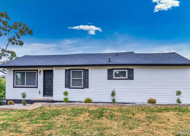 Property at 5827 Old Lemay Ferry Rd, Imperial, MO 63052, 3 beds, 2 baths