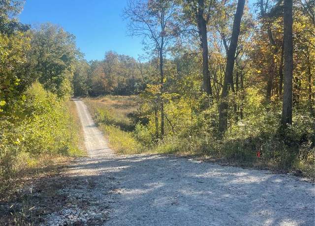 Property at 1396 Ski Club Rd, Greenville, IL 62246