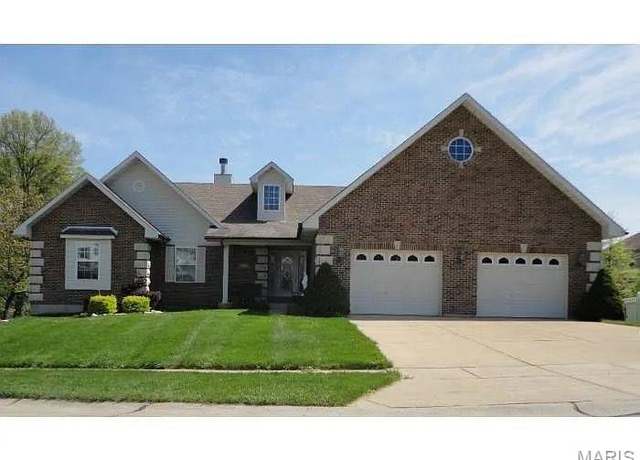 Property at 1705 Georgine Ct, Imperial, MO 63052, 3 beds, 3 baths