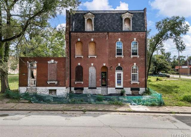 Property at 1512 Palm St #2, St Louis, MO 63107, 12 beds, 12 baths