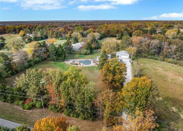 Property at 1935 Spielhagen Rd, Troy, MO 63379, 4 beds, 2 baths