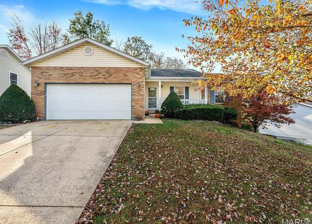 Property at 2352 Brookview Dr, Washington, MO 63090, 3 beds, 2 baths
