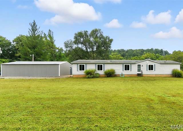 Property at 14216 Charter Church Rd, De Soto, MO 63020, 5 beds, 3 baths