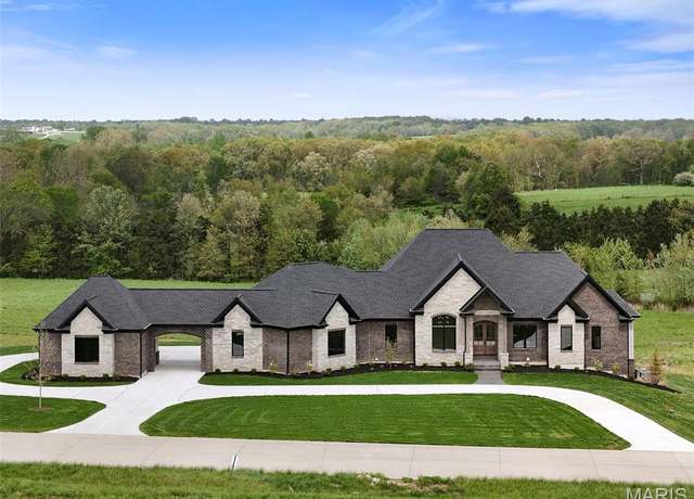 Property at 105 Hillside Heights Ln, Flint Hill, MO 63385, 5 beds, 5.5 baths
