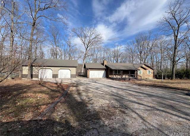 Property at 732 Woodridge Ln, Perryville, MO 63775, 3 beds, 3 baths
