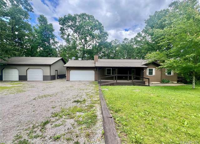 Property at 732 Woodridge Ln, Perryville, MO 63775, 3 beds, 3 baths