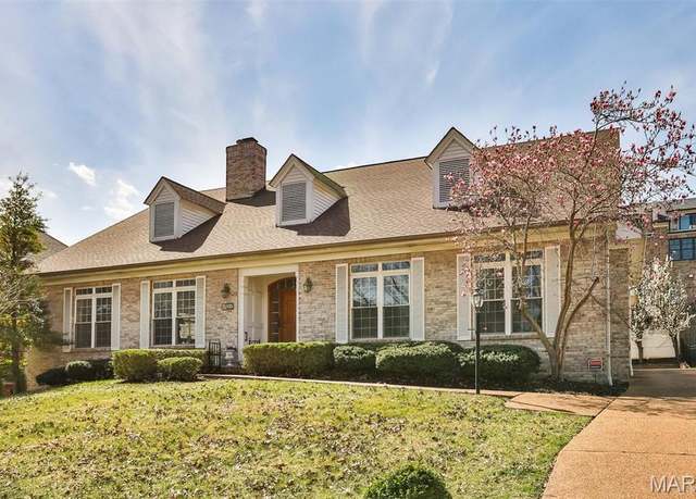 Property at 125 Crandon Dr, Clayton, MO 63105, 4 beds, 5.5 baths
