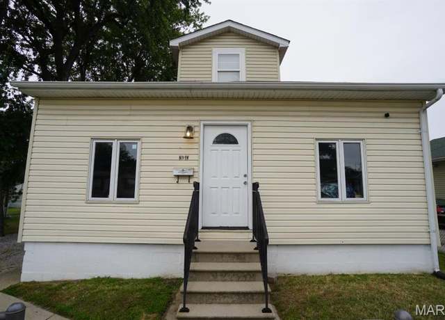 Property at 2013 4th St, Madison, IL 62060, 4 beds, 3 baths
