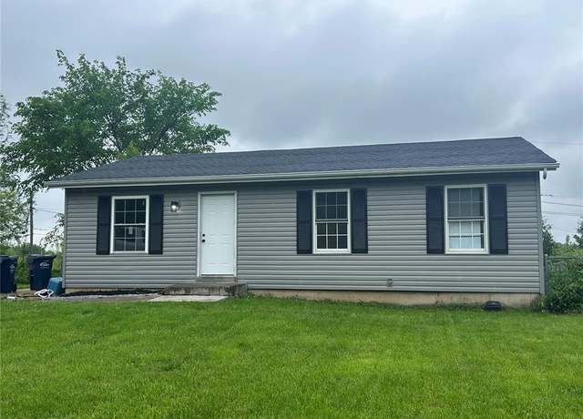 Property at 1448 Kathleen Dr, Wentzville, MO 63385, 3 beds, 2 baths
