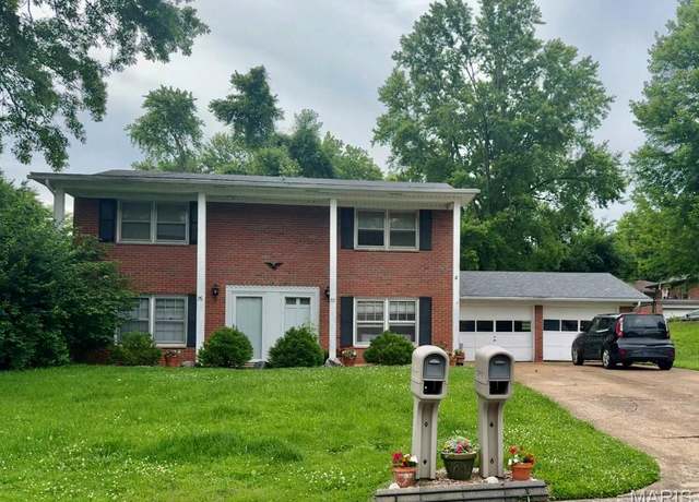 Property at 76 Cheshire Dr, Belleville, IL 62223, 4 beds, 4 baths