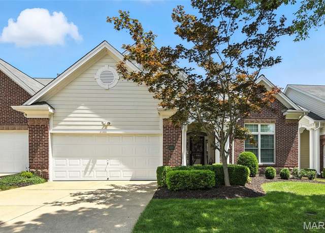Property at 370 Shetland Valley Ct, Chesterfield, MO 63005, 4 beds, 2.5 baths