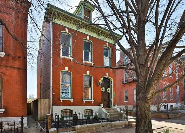 Property at 910 Lami St, St Louis, MO 63104, 4 beds, 3.5 baths